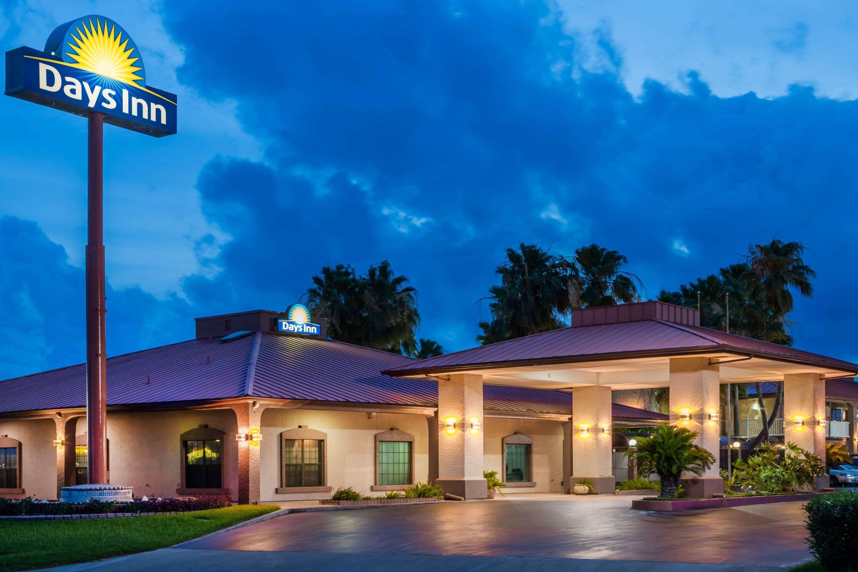 Days Inn By Wyndham Portland/Corpus Christi Exterior photo